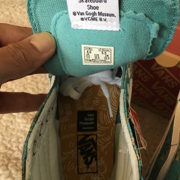 NWT Vans X Van Gogh Sk8-Hi Shoes W 5.5, M 4 - Picture 6 of 8